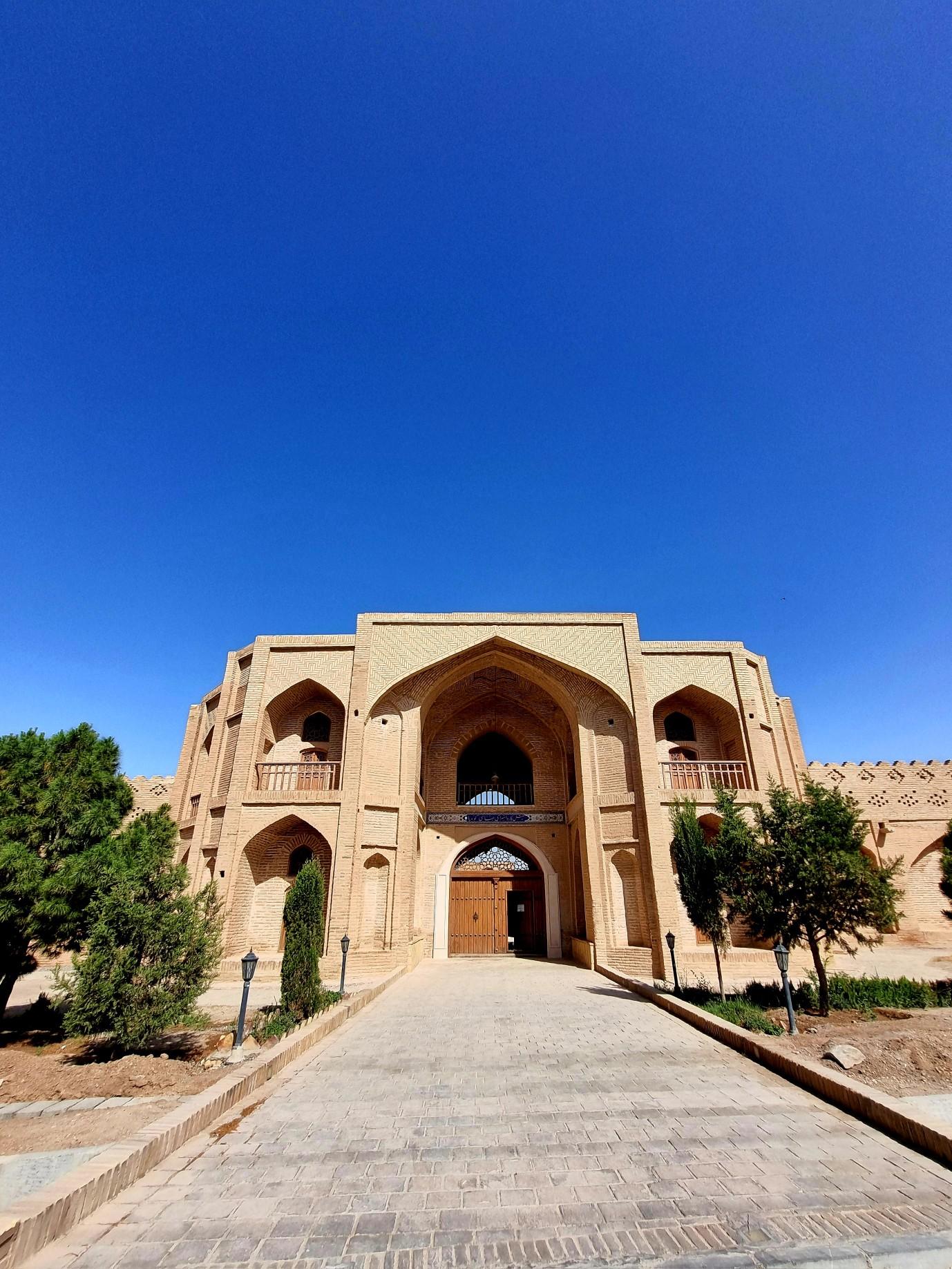 عکس کاروانسرای شاه عباسی کوهپایه