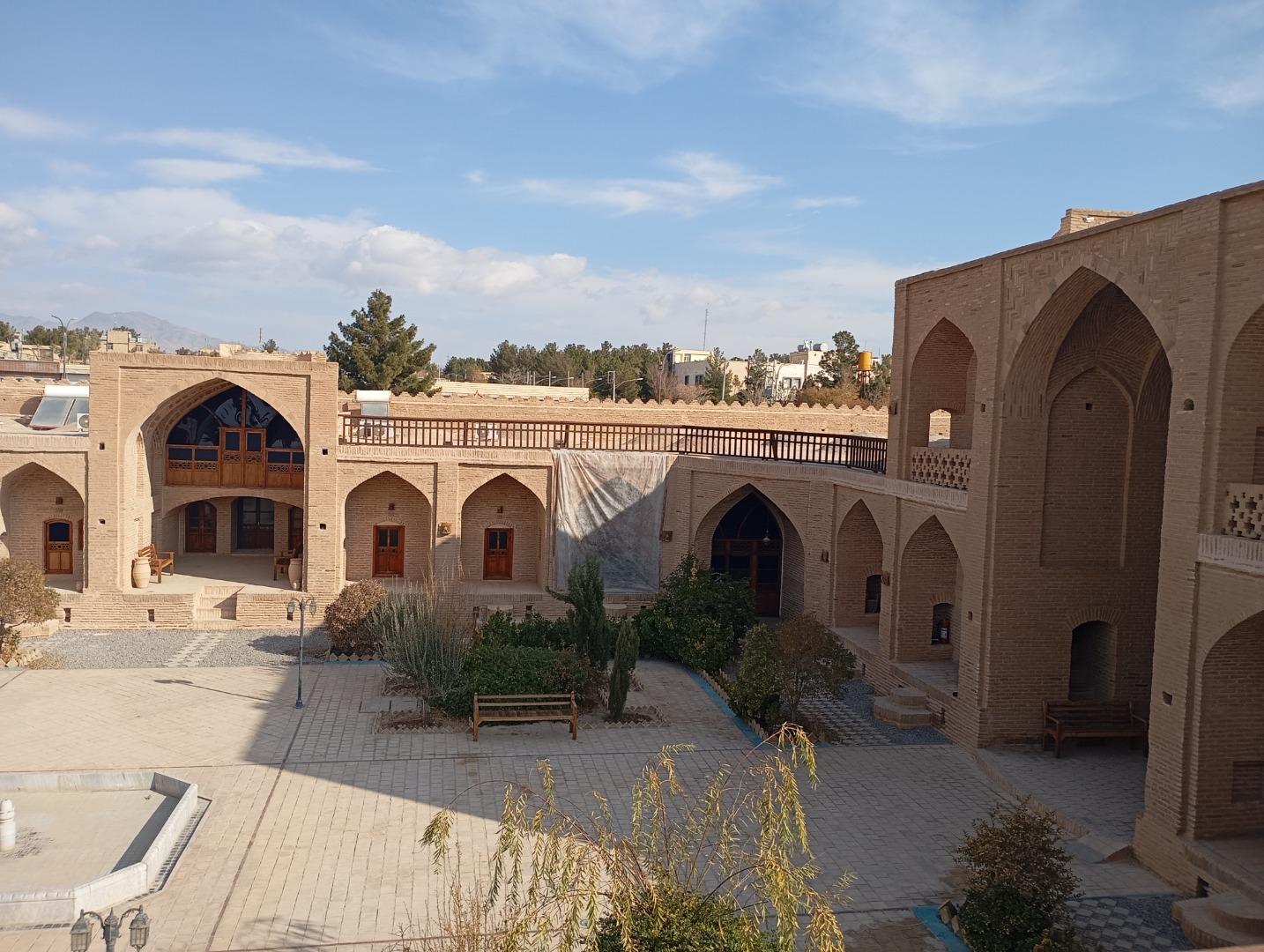 عکس کاروانسرای شاه عباسی کوهپایه