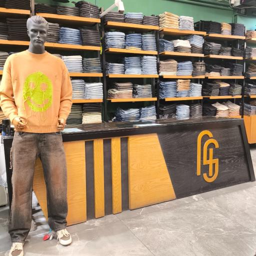 عکس فروشگاه پوشاک اشراف