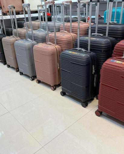 عکس تولیدی کیف و چمدان پرشین