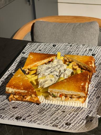 عکس عطاویچ شعبه سعادت آباد