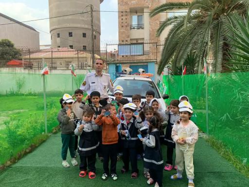 عکس مهد کودک و پیش دبستانی طلوع نور