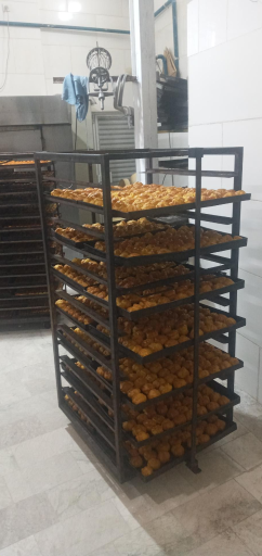 عکس کیک و شیرینی صادقی