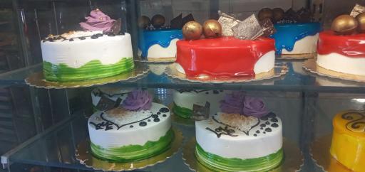 عکس کیک و شیرینی صادقی