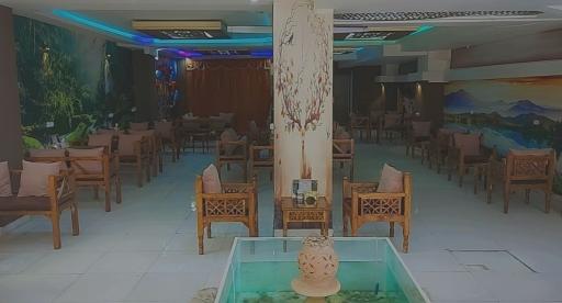 عکس کافه سناتور