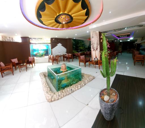 عکس کافه سناتور