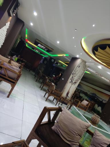 عکس کافه سناتور