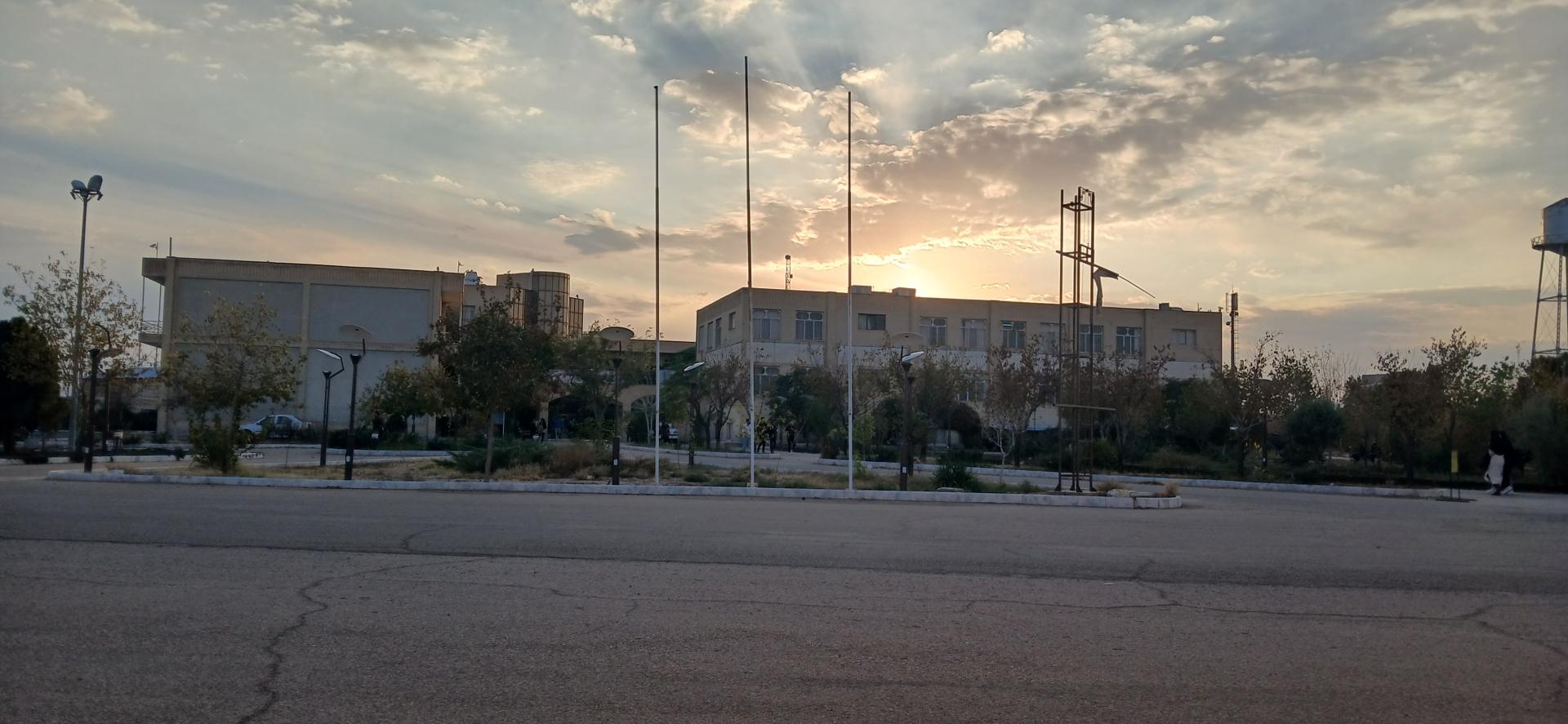 عکس دانشگاه آزاد اسلامی واحد گناباد