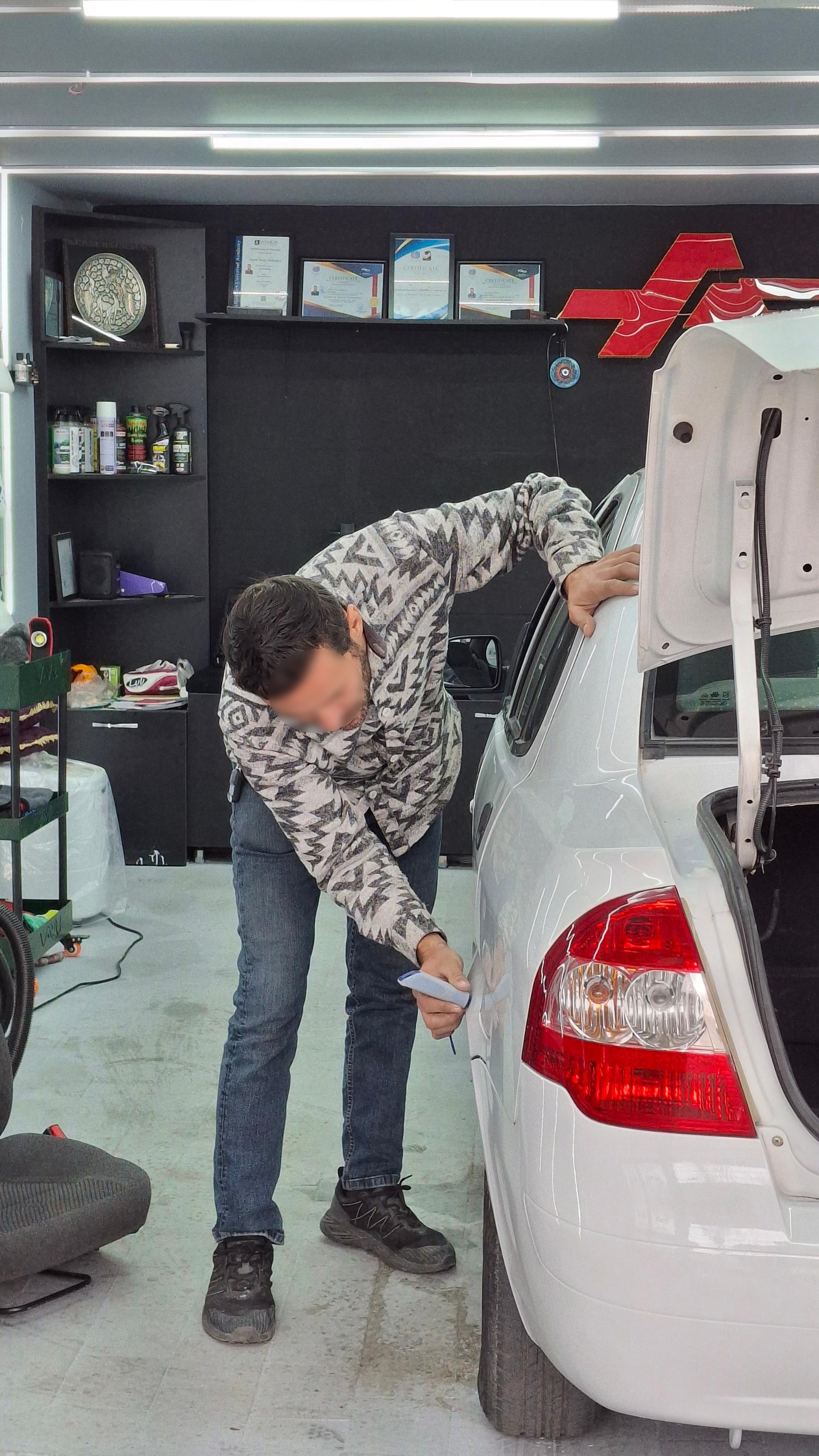 عکس تشخیص رنگ آس موسوی 