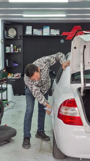 عکس تشخیص رنگ آس موسوی 