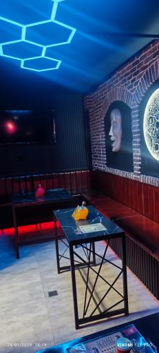 عکس کافه صبحانه کارما