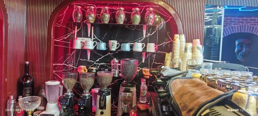 عکس کافه صبحانه کارما