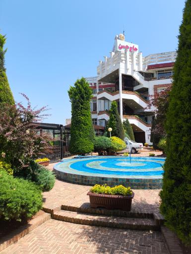 عکس رستوران حاج حسن