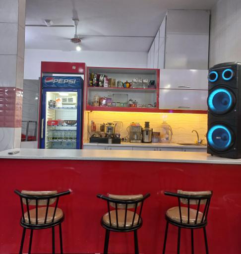 عکس باشگاه ورزشی بانوان پرند