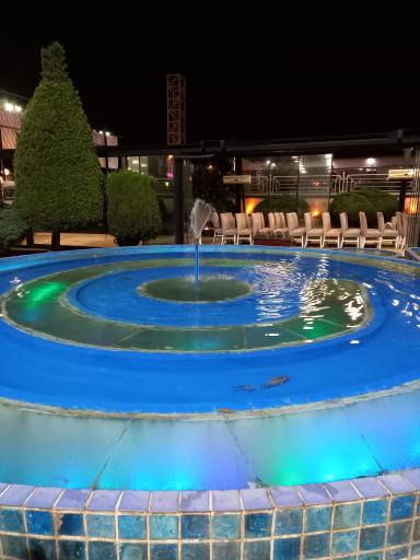 عکس رستوران حاج حسن