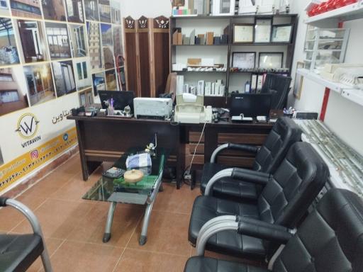 عکس فروشگاه درب و پنجره ویتاوین