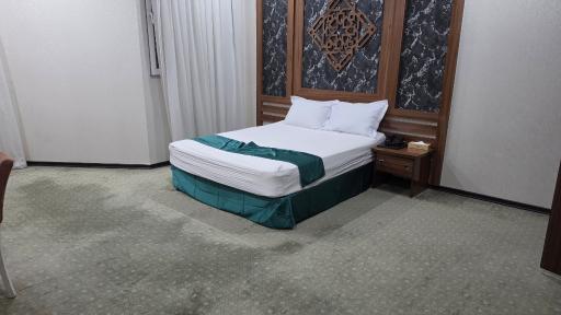 عکس هتل ثارالله