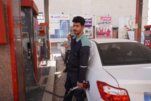 عکس پمپ بنزین کافی