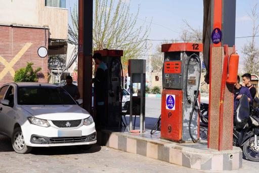 عکس پمپ بنزین کافی