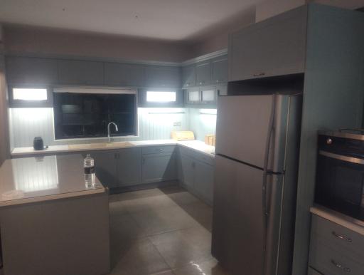 عکس مجموعه استودیوهای آوای حافظ(بلورچیان سابق) 