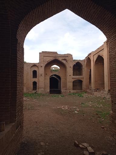 عکس رباط تاریخی علاقبند