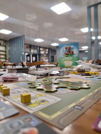 عکس کافه بازی تیله