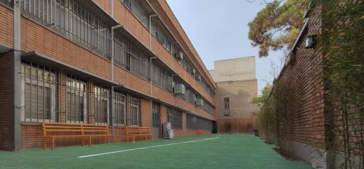 عکس متوسطه اول و دوم دخترانه علوی (شعبه جمهوری منطقه 11)