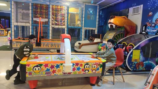 عکس شهربازی سرپوشیده کوکولند