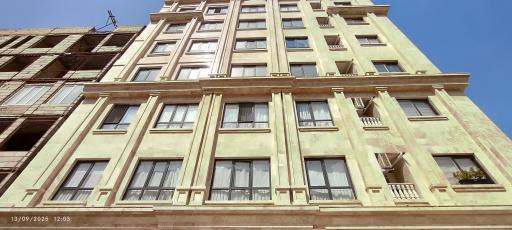 عکس ساختمان شاهان