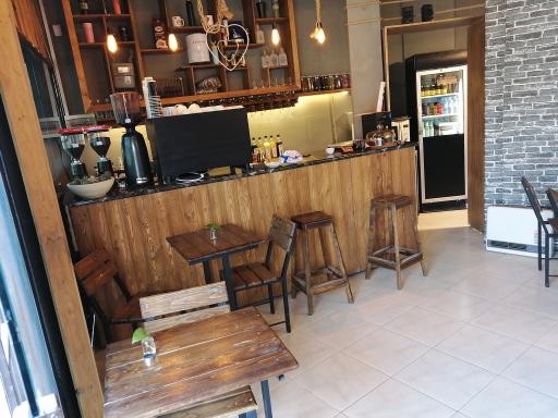 عکس کافه سنترال