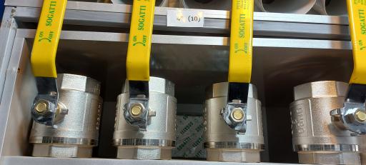 عکس فروشگاه لوله و اتصالات گاز و آب منوری