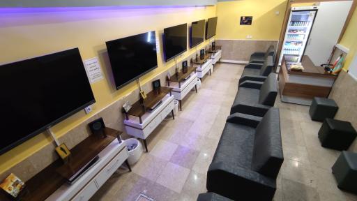 عکس مرکز بازی منجی