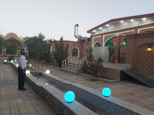 عکس سفره خانه سنتی شبهای ساوه