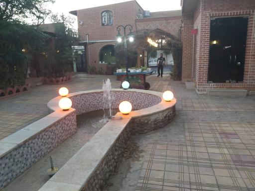 عکس سفره خانه سنتی شبهای ساوه