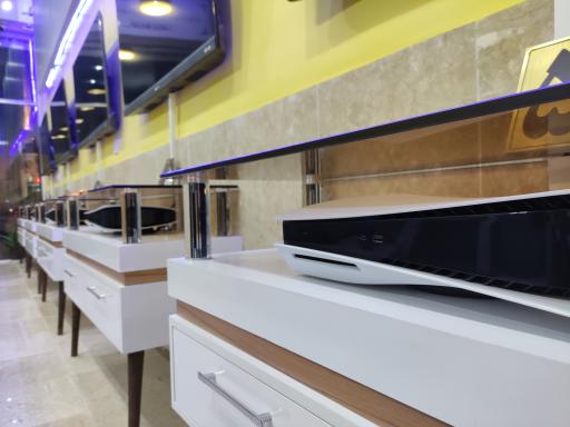 عکس مرکز بازی منجی