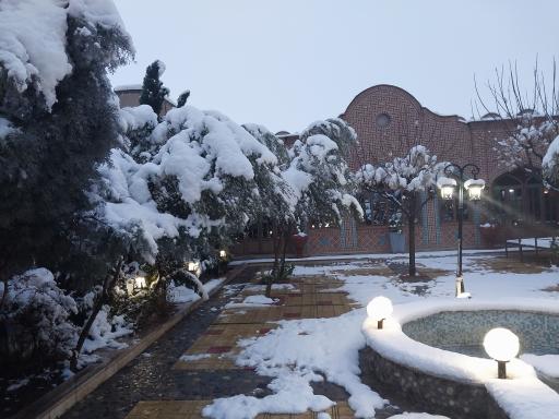 عکس سفره خانه سنتی شبهای ساوه