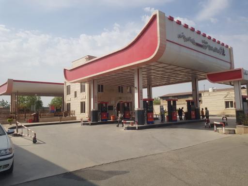 عکس پمپ بنزین سیاه منصوری