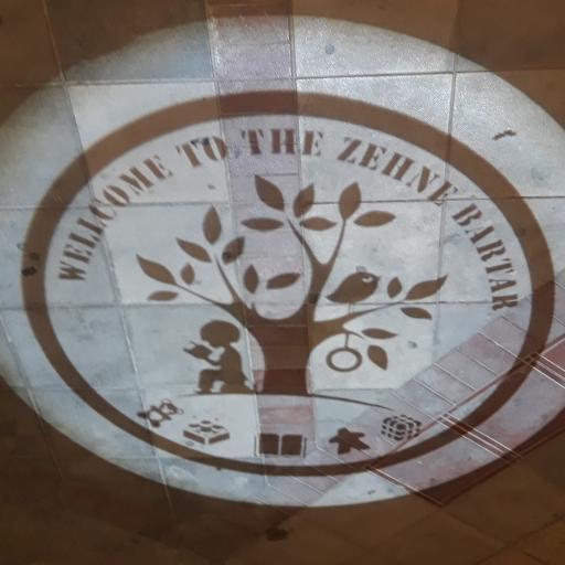 عکس فروشگاه بزرگ کتاب و بازی ذهن برتر