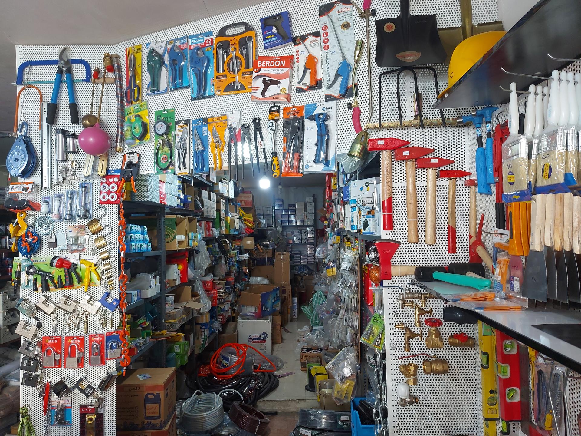 عکس فروشگاه رنگ ابزار صفا