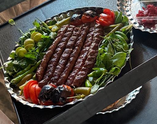 عکس رستوران گلخانه ایمان