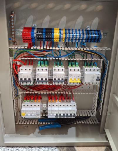 عکس خدمات برق صفاهان