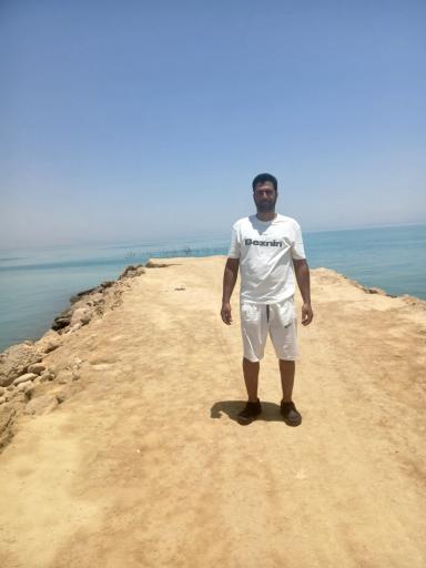 ساحل دو طرفه قشم