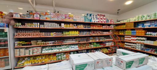 عکس کافه و هایپرمارکت شکارچی
