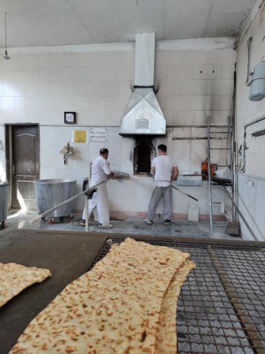 عکس نانوایی سنگک