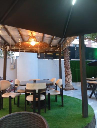 عکس کافه رستوران شیشکا