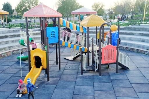 عکس زمین بازی کودکان