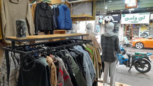 عکس فروشگاه پوشاک زنانه عجیب بوتیک