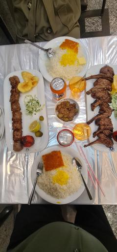 عکس رستوران پسران کریم 