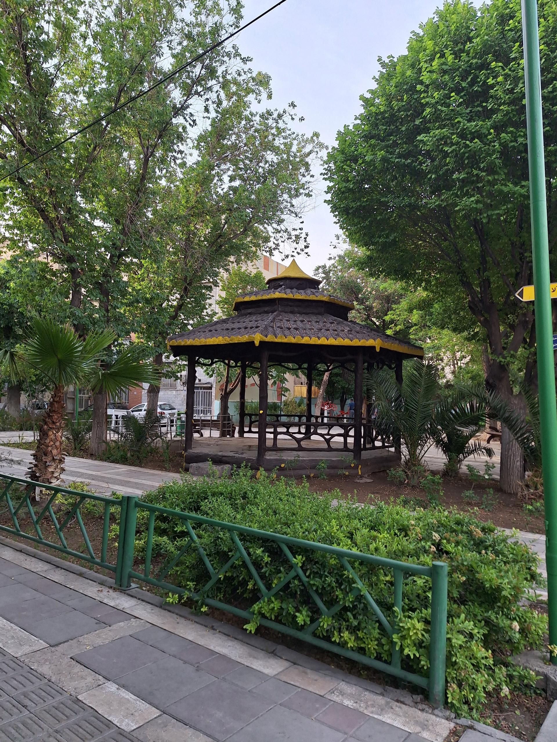 عکس پارک آلاله