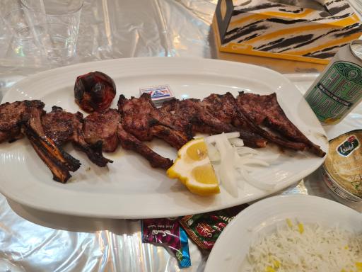 عکس رستوران پسران کریم 